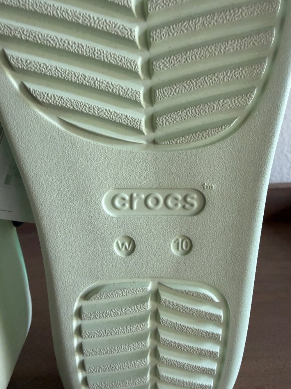 CROCS Getaway Toe Loop Platform Sandal in Jade Tint NEW Various Sizes - Picture 9 of 9